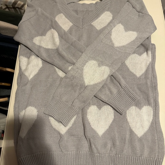 Gray Heart Sweater - Picture 1 of 2